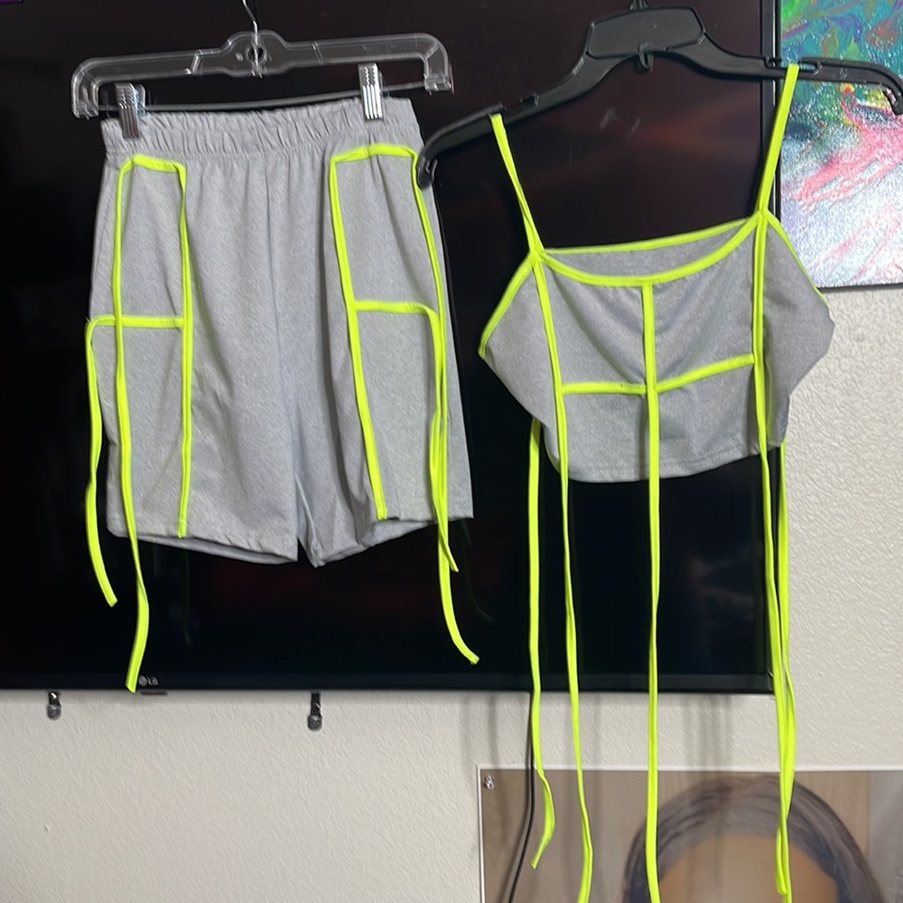 Short Set With Halftime And Shorts - image 3